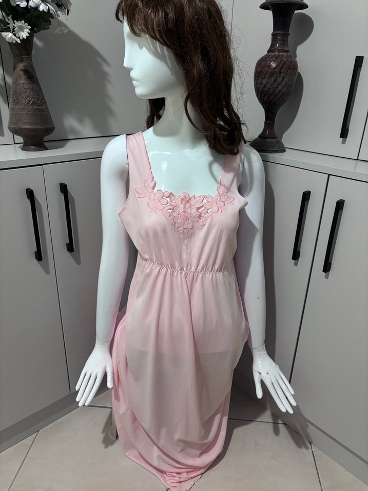 Pembe Uzun kalın askılı Dantel Detaylı Kadın Gecelik - Görsel 2
