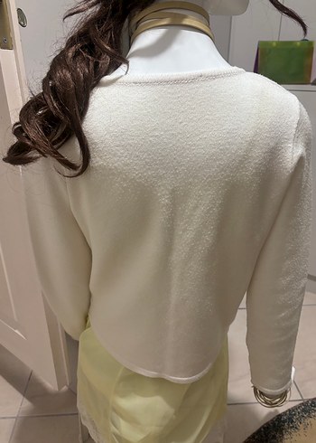 Dantel Detaylı Beyaz Kısa Kadın Hırka - Görsel 5