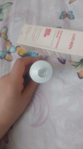 La Roche Posay Cilt beyazlatıcı krem luıs bıen