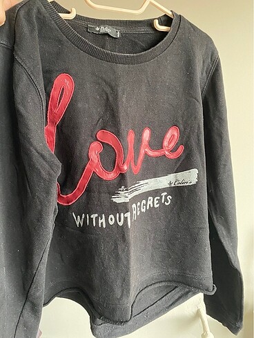 m Beden siyah Renk ?Love without regrets? Uzun kollu üst