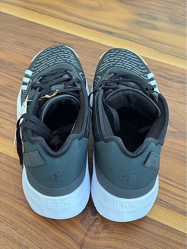 tek ebat Beden Adidas DON ISSUE #4 48 Numara