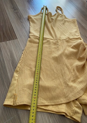 Sarı Keten Mini Askılı Tulum - Görsel 6