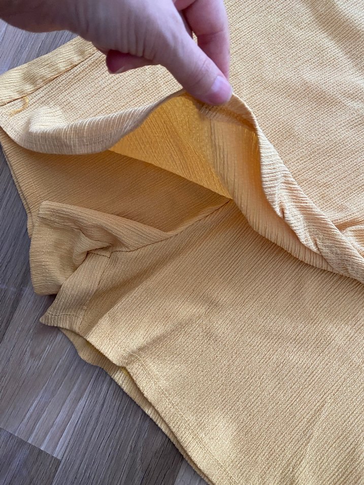 Sarı Keten Mini Askılı Tulum - Görsel 2