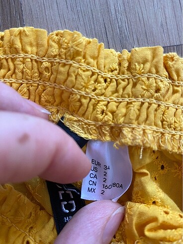 34 Beden sarı Renk H&M crop