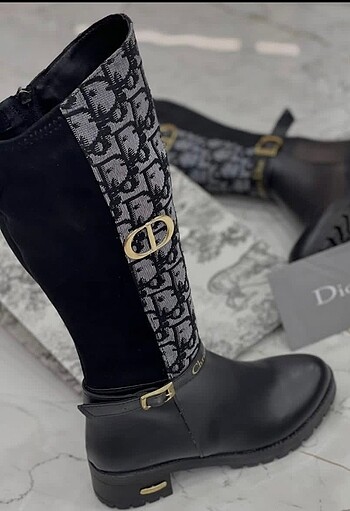 Dior Hiç giyilmedi kutulu