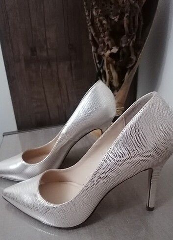 41 Beden Deri görünümlü stiletto 