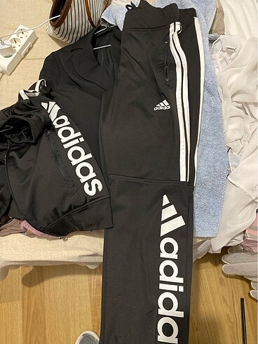 s Beden siyah Renk Adidas Eşofman Takımı