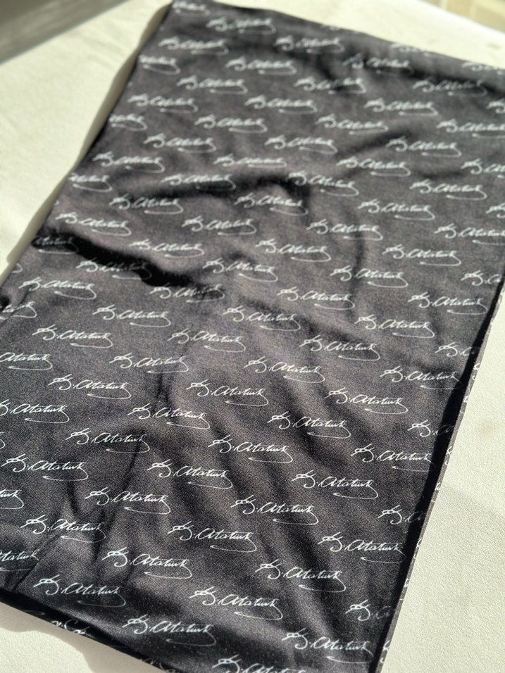 Siyah Kemal Atatürk baskılı boyunluk - Görsel 4