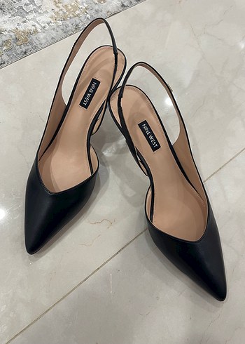 41 Beden Nine West Siyah Tokalı Stiletto