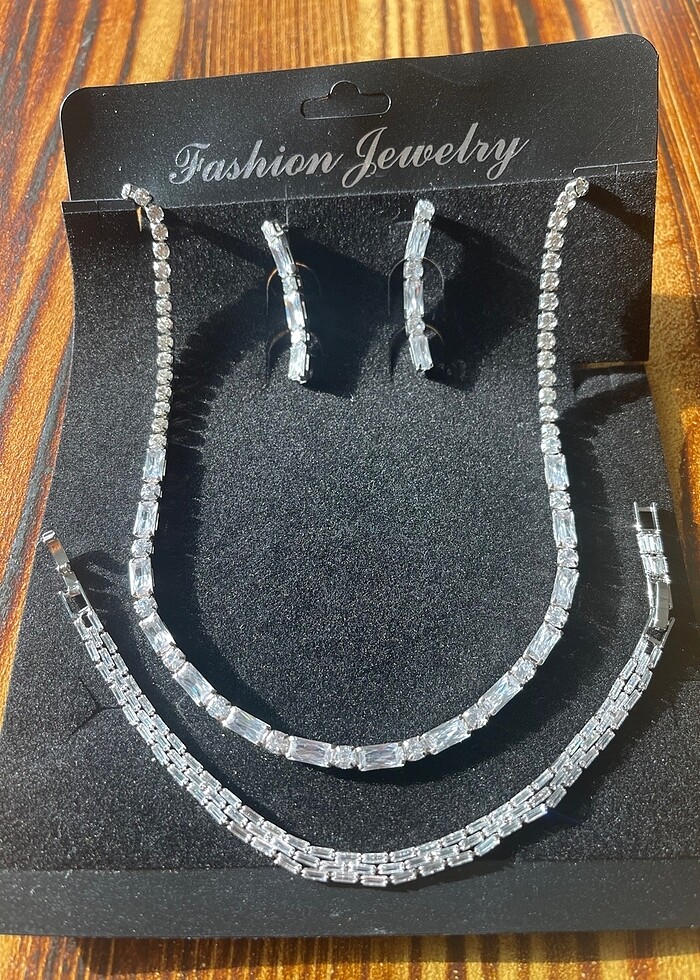 Özel günler için çok şık sıfır set - Görsel 2