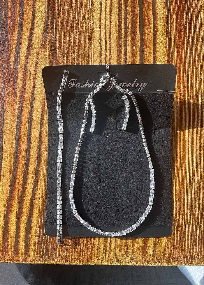 Özel günler için çok şık sıfır set - Görsel 3