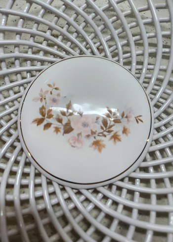 Beyaz Nakışlı Dekoratif Tabak - Görsel 3