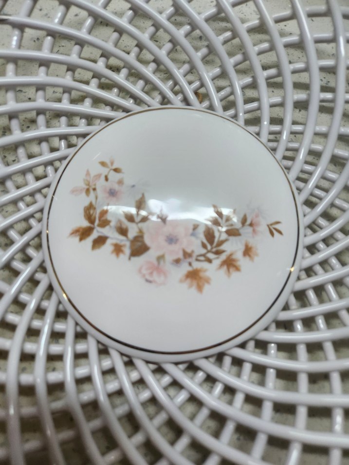 Beyaz Nakışlı Dekoratif Tabak - Görsel 3