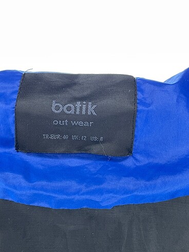 40 Beden siyah Renk Batik Mont %70 İndirimli.