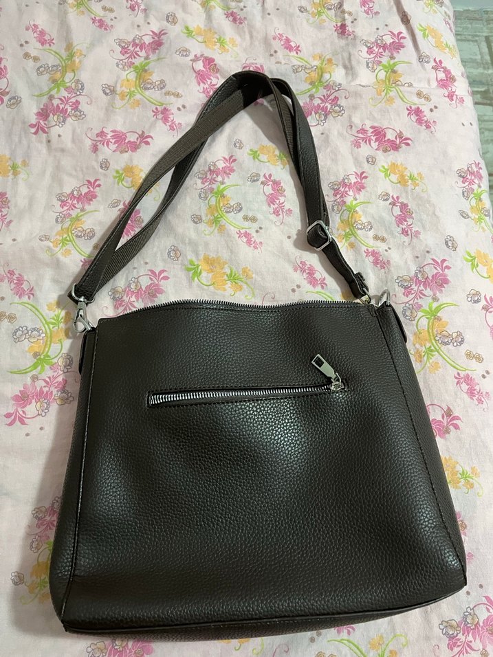 Koyu Kahverengi Deri Tokalı Kadın Çanta - Görsel 2