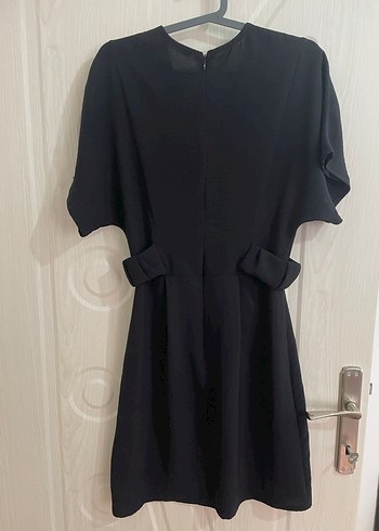 Kemer Detaylı Siyah Midi Elbise - Görsel 2