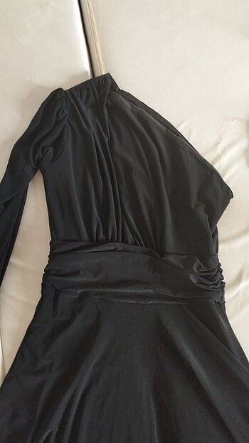 Siyah tek omuz elbise - Görsel 2