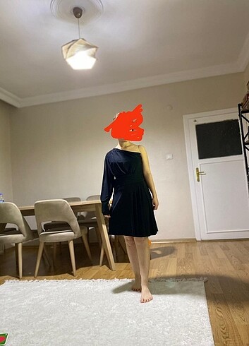 Siyah tek omuz elbise - Görsel 3