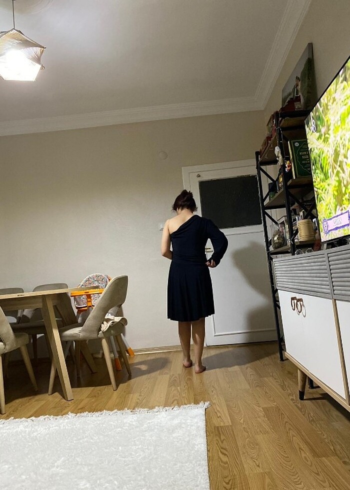 Siyah tek omuz elbise - Görsel 4