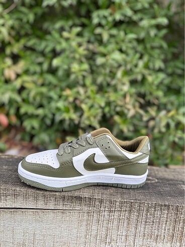 Nike Nike Dunk Low Olive