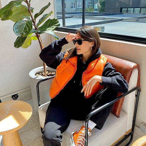 bershka turuncu yelek