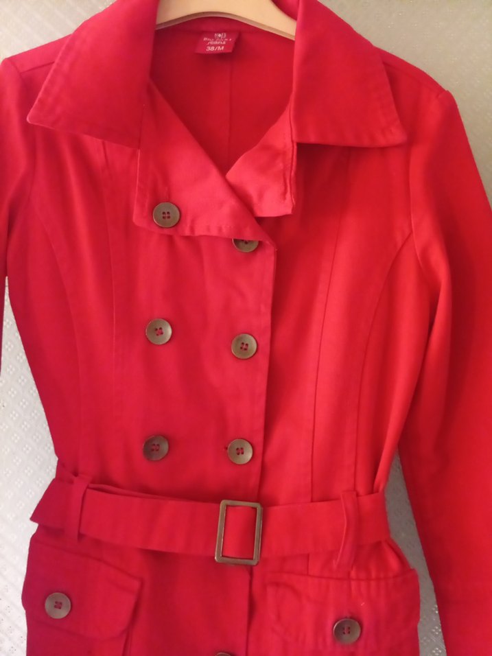 Parlak Kırmızı Kadın Trençkot - Görsel 2