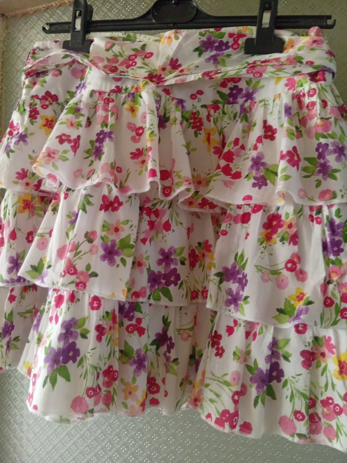 Çiçek Desenli Fırfırlı Etek - Görsel 3