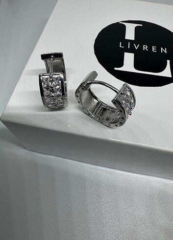 Bvlgari Zirkon Taşlı Çelik Halka Küpe