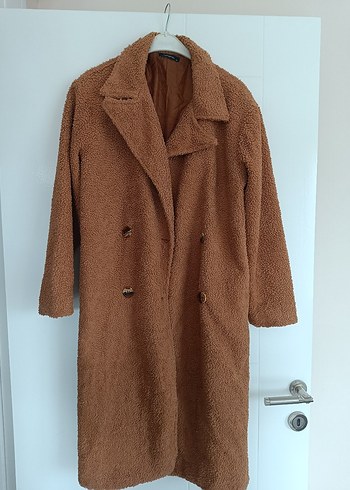 Düğmeli Kahverengi Peluş Kaban