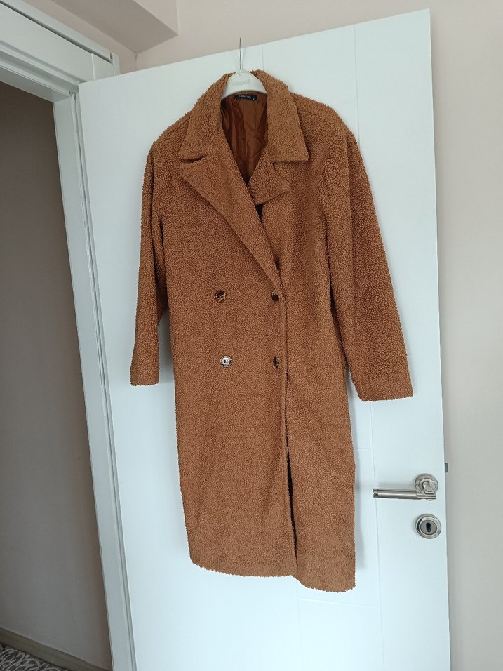 Düğmeli Kahverengi Peluş Kaban - Görsel 2