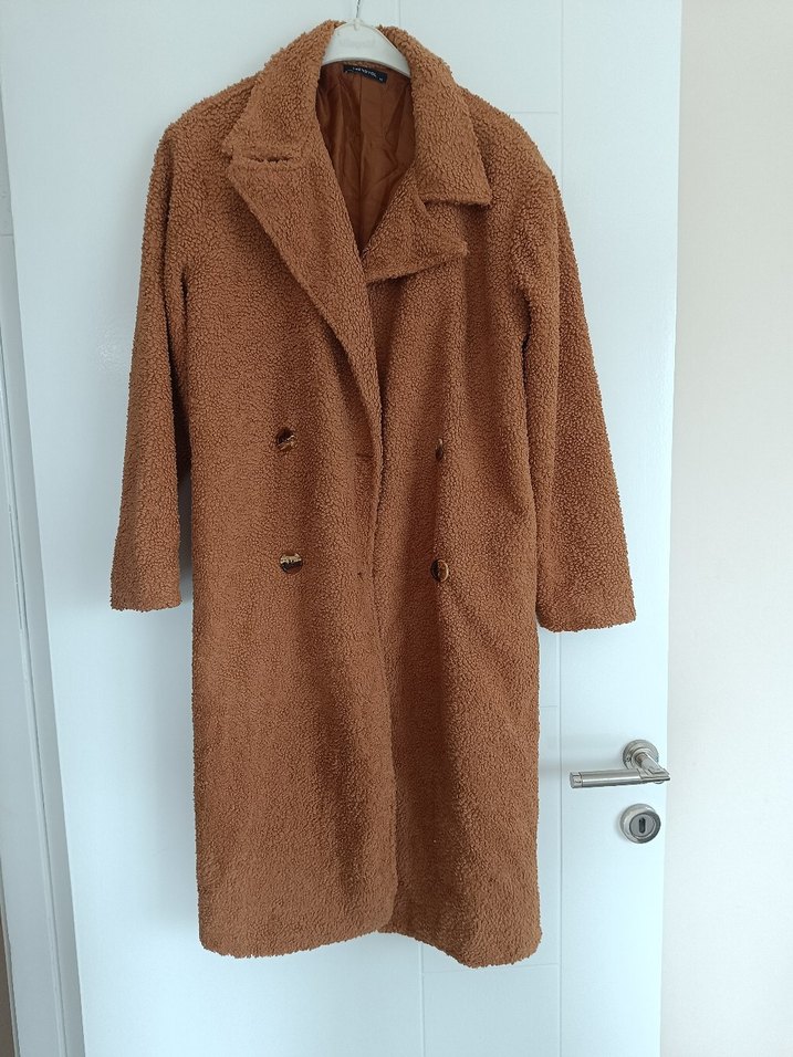 Düğmeli Kahverengi Peluş Kaban - Görsel 3