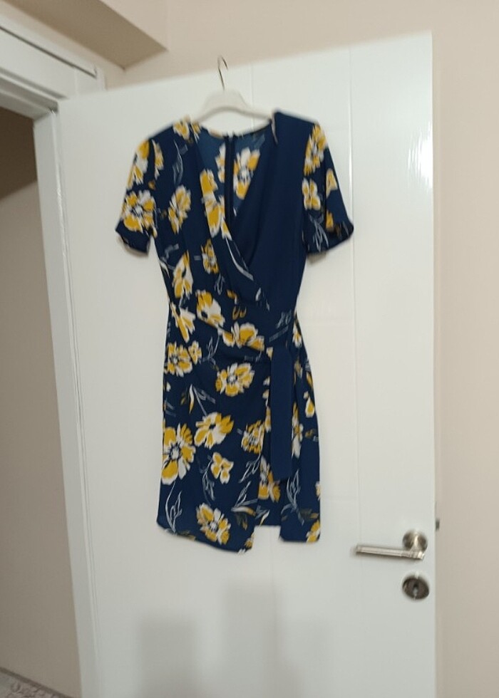 Çiçekli elbise  - Görsel 3