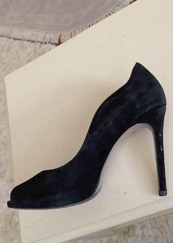 38 numara Siyah Süet Stiletto Topuklu Kadın Ayakkabı - Görsel 2