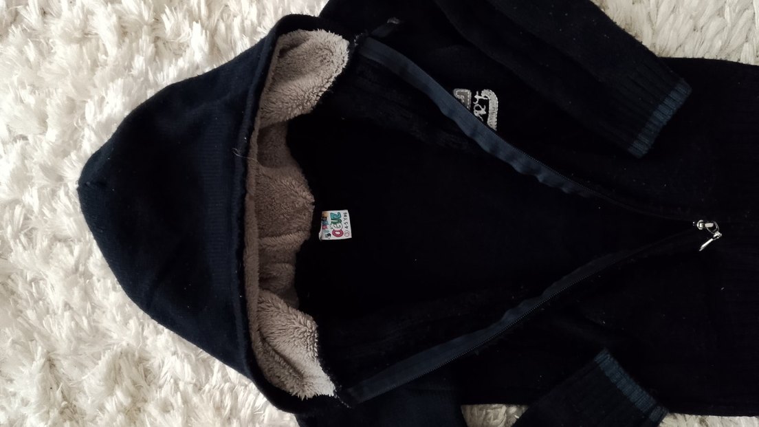 4.5 yaş örgü Erkek Kapüşonlu Fermuarlı Siyah sifir ayarindadir - Görsel 3