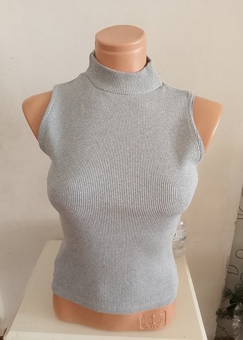 Gri Yarım Balıkçı Kolsuz Triko riklali tşort