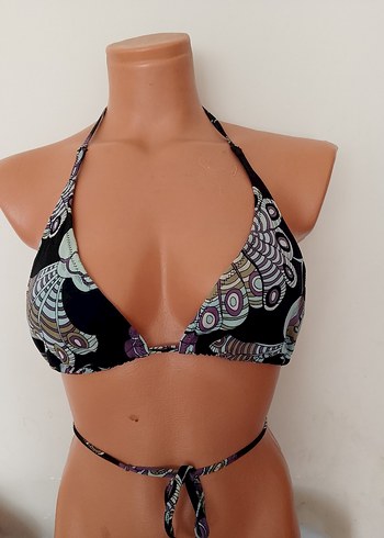 m Beden M bedenler 3cunun fiyatidir i Tokalı Strappy Bikini Üstü