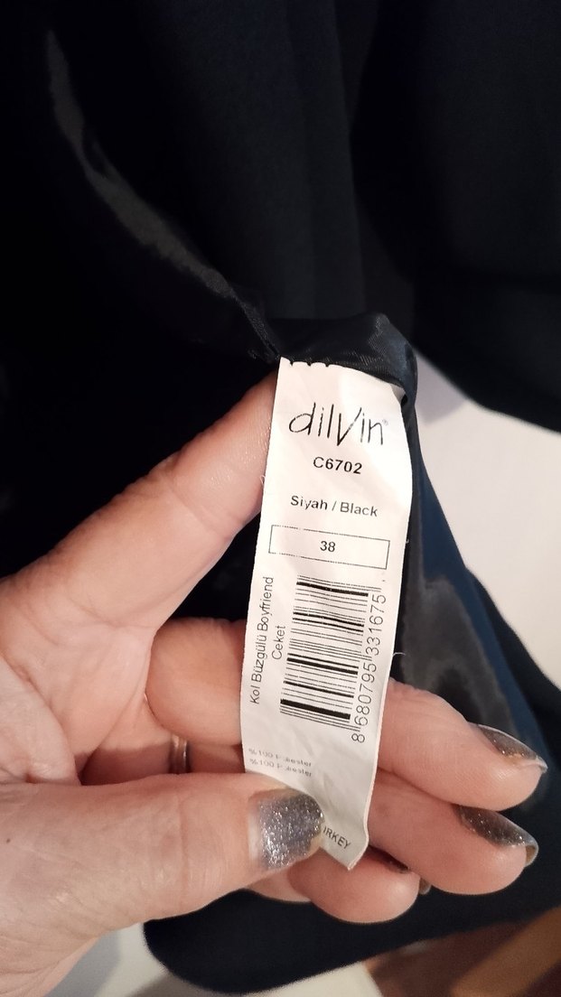 m beden Şıklığın Simgesi: Siyah Oversize Blazer Ceket — görsel 9/10