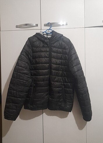 BERŞHKA 40 BEDEN ERKEK MONTU