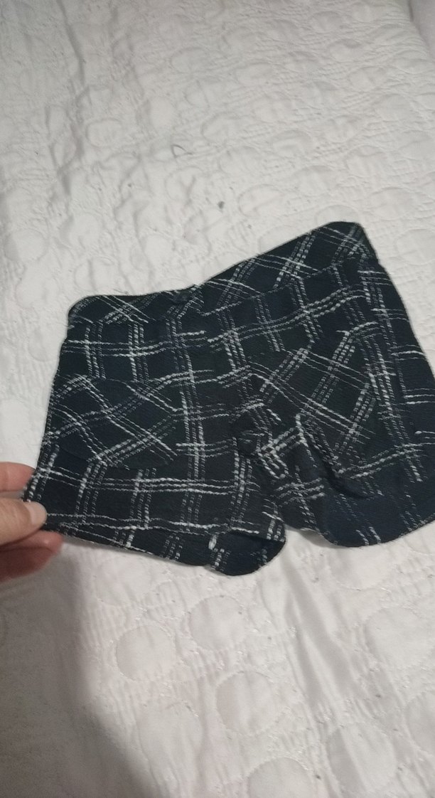 Düğmeli Siyah Kareli Mini şort - Görsel 3