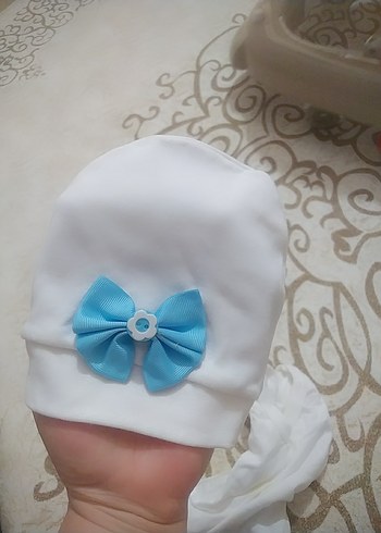 Bebek Erkek Beyaz Fiyonklu şapka zıbın - Görsel 3