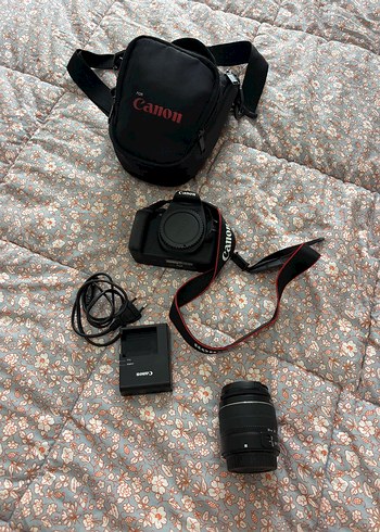 Canon 1200D 18-55MM DSLR Fotoğraf Makinesi Siyah - Görsel 3