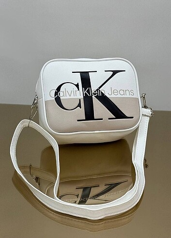Beden çeşitli Renk Calvin Klein Kol Çantası