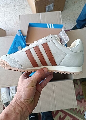 Adidas Spor Ayakkabı 