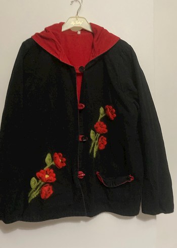 Nakışlı Kırmızı Kapüşonlu Kadın Ceket - Görsel 2