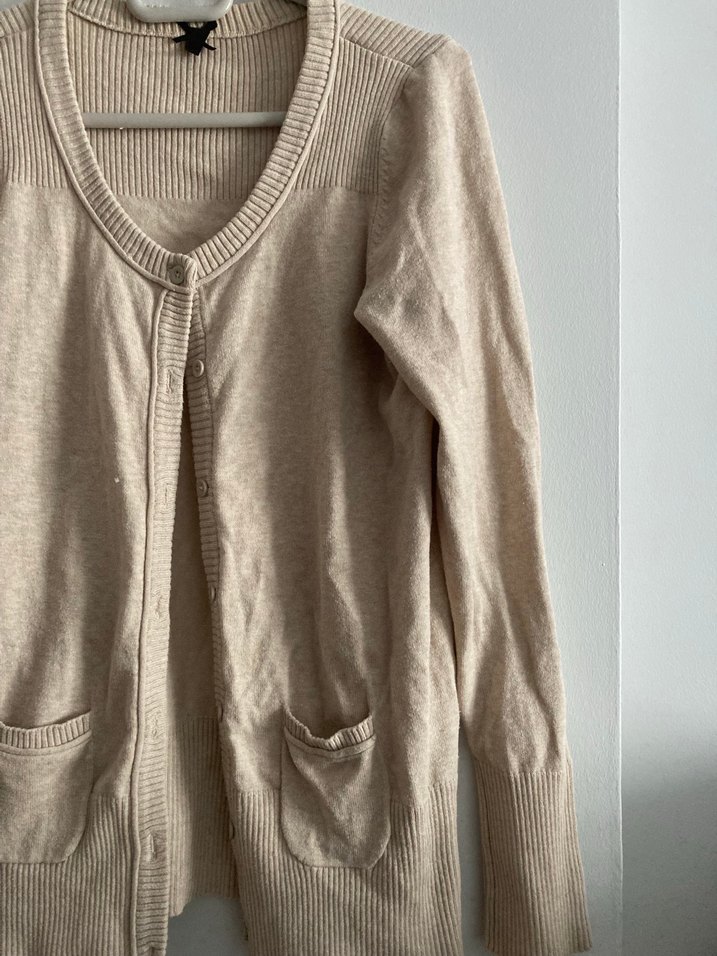 Bej V Yaka Uzun Kollu Kadın Hırka - Görsel 4