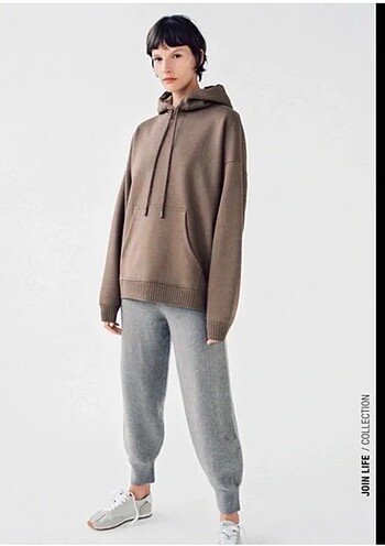 Zara Sweatshirt