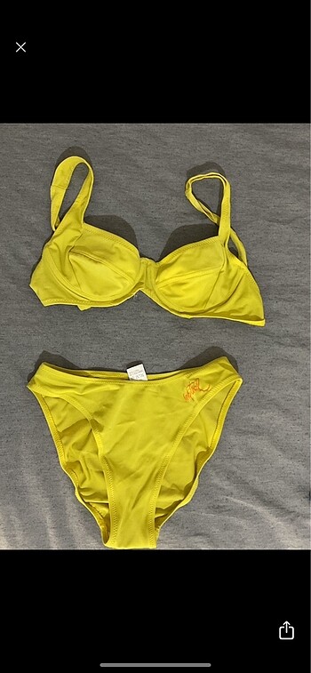 sari bikini takimi