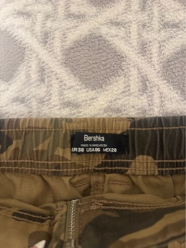 38 Beden bershka etek