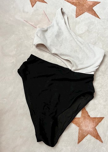 Tek Omuzlu Siyah Beyaz Minimalist Mayo - Görsel 2