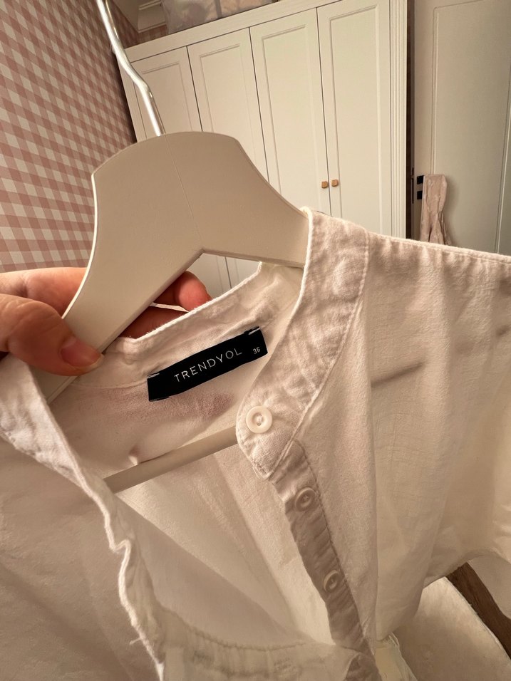 Beyaz Keten Düğmeli Pareo - Görsel 3